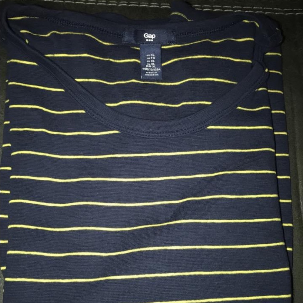 Brand new GAP shirt